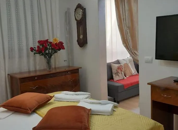 Bani's Cozy Lovely Apartament