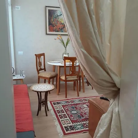 Apartment Bani's Cozy Lovely Tirana